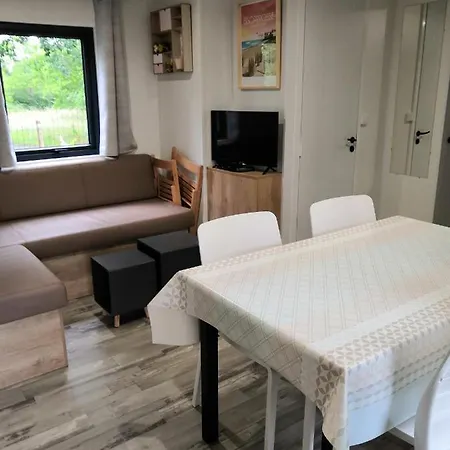 Mobil 5 Etoiles Hotel Biscarrosse