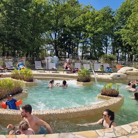 Mobil 5 Etoiles Hotel