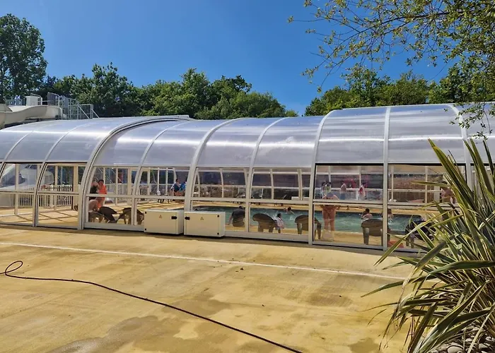 Mobil 5 Etoiles מלון *