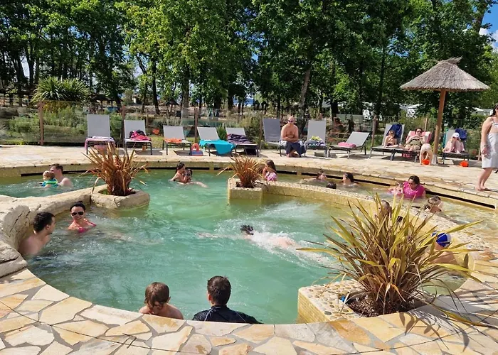 Mobil 5 Etoiles מלון *